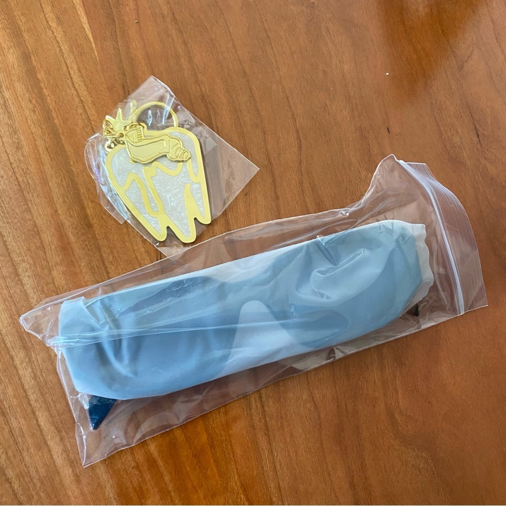 Shades & gold charm- dental hygiene nation - Picture 4 of 5